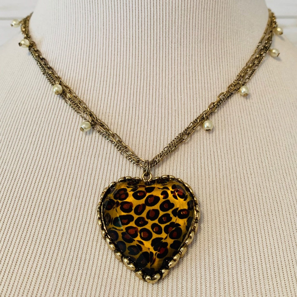 Betsy Johnson Cheetah Print w/Faux Pearls Necklace